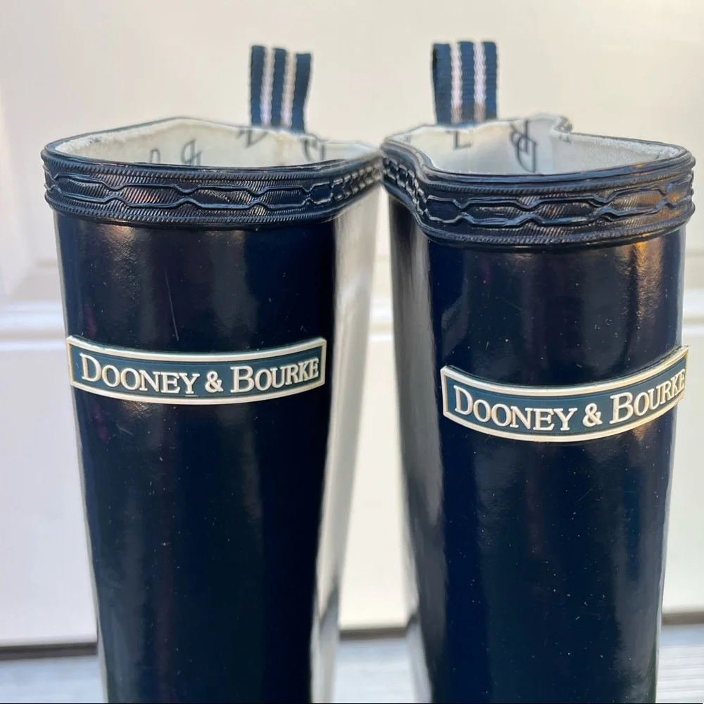 Dooney & Bourke pre own